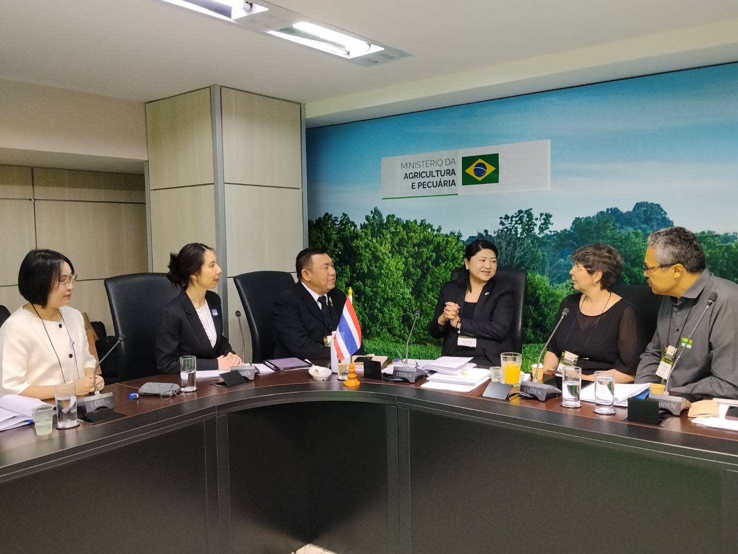 title - ส.ป.ก. ร่วมประชุมคณะทำงานร่วมด้านการเกษตรไทย-บราซิล ครั้งที่ 2 เดินหน้าความร่วมมือด้านกาแฟ ดิน และเทคโนโลยีการเกษตร